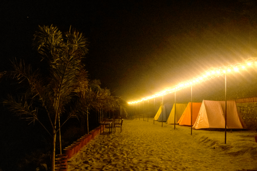 Big Tent - Tourist Land Resort